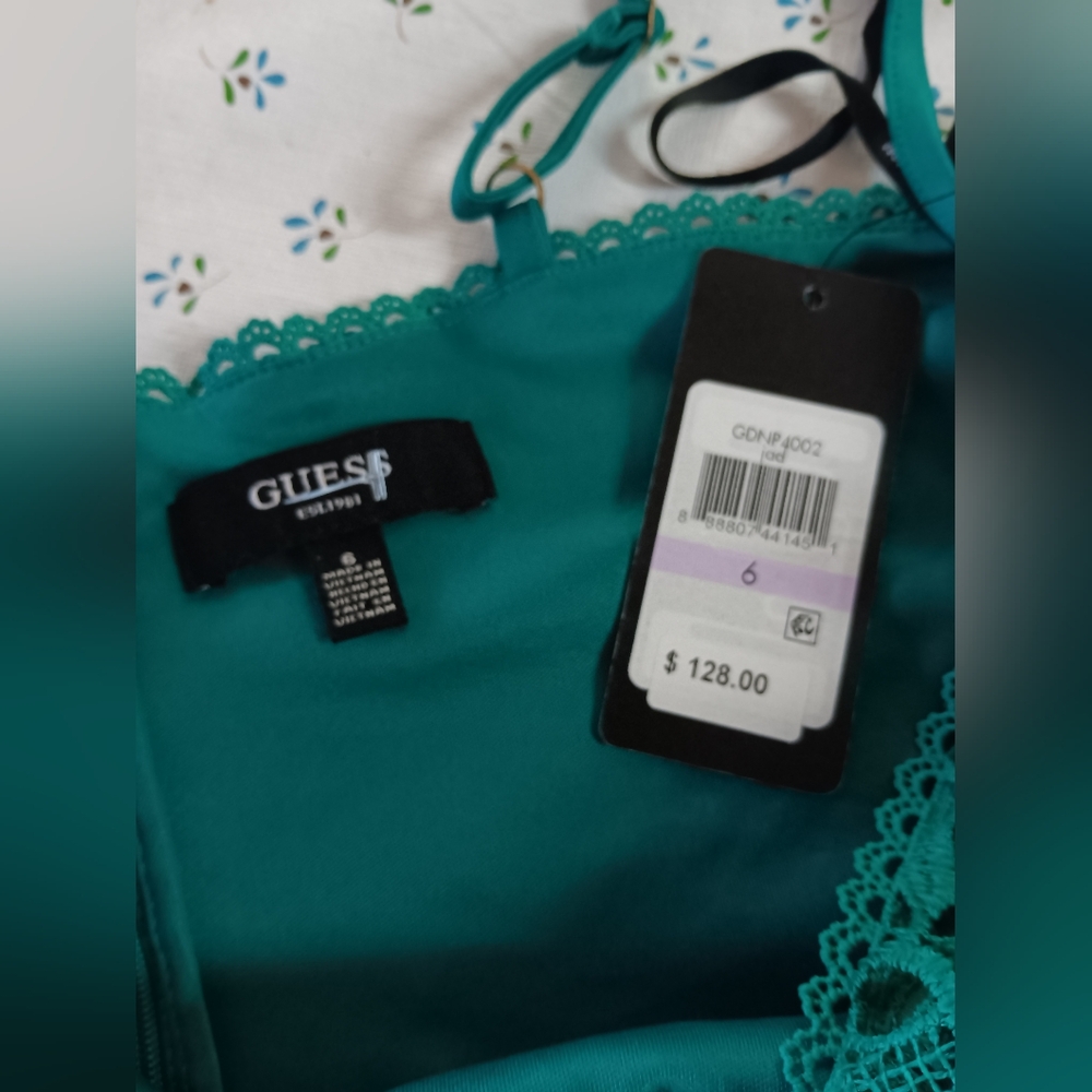 Guess Emerald Green Lace Midi Dress NWT Size 6 Wedding Guest Cocktail Party - Picture 4 of 7